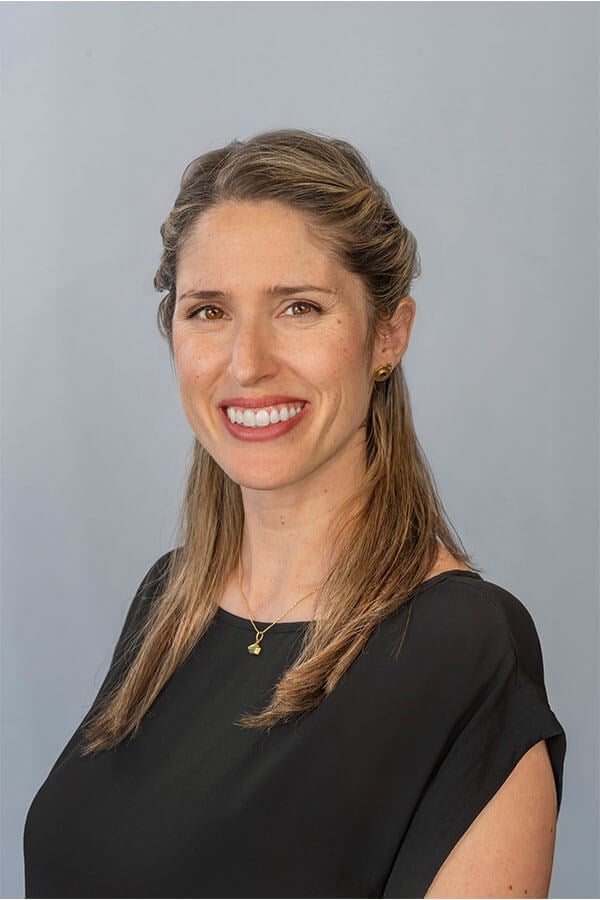 Dr. Andrea Font